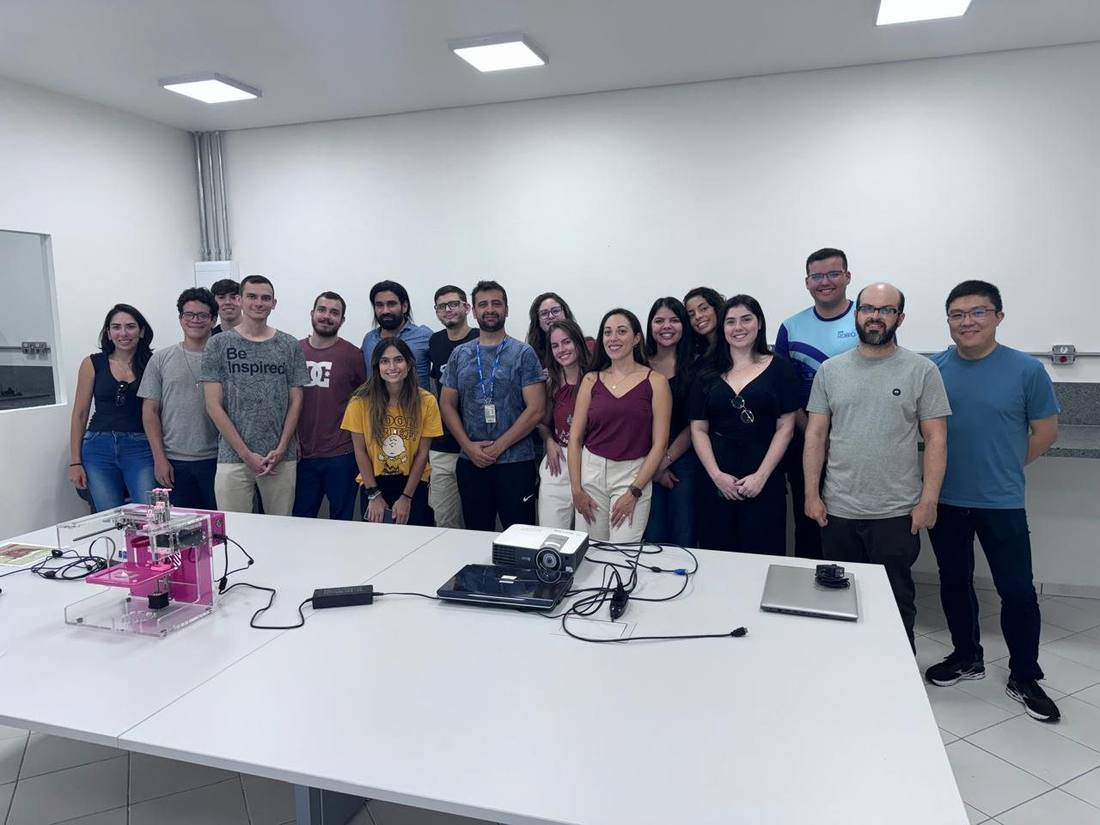 BBLab group gathering in the laboratory