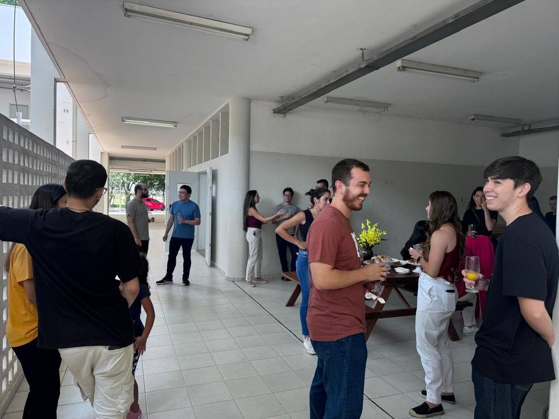 BBLab members and visitors gathered in a corridor